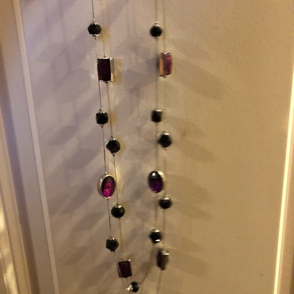 Long silver necklace - Picture 2 of 4